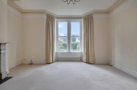 1400750-19-698601...