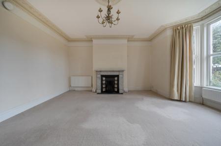 1400750-18-698601...