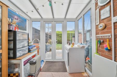 1365660-5-68f0cb2...