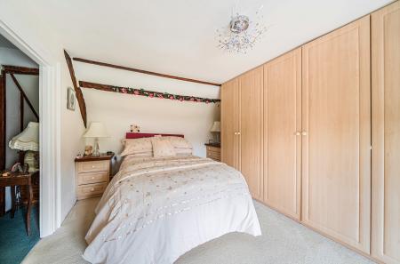 1358937-27-68f0fa...