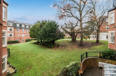 1393433-15-6943d1...