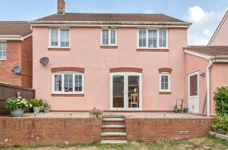 1328720-5-688b3fc...