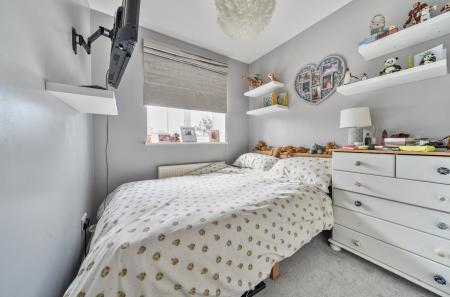 1328720-19-688b44...