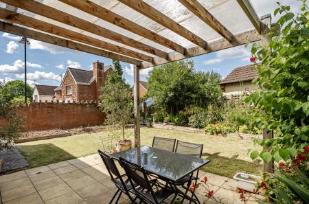 1317667-5-6866cc4...