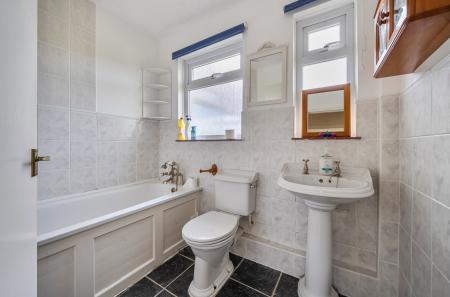 1420745-3-69a1c16...