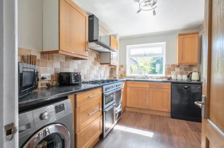 1446881-15-69ebae...