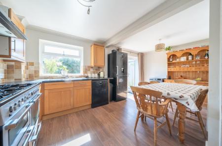 1446881-14-69ebae...