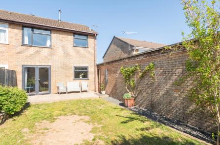 1446881-19-69ebae...