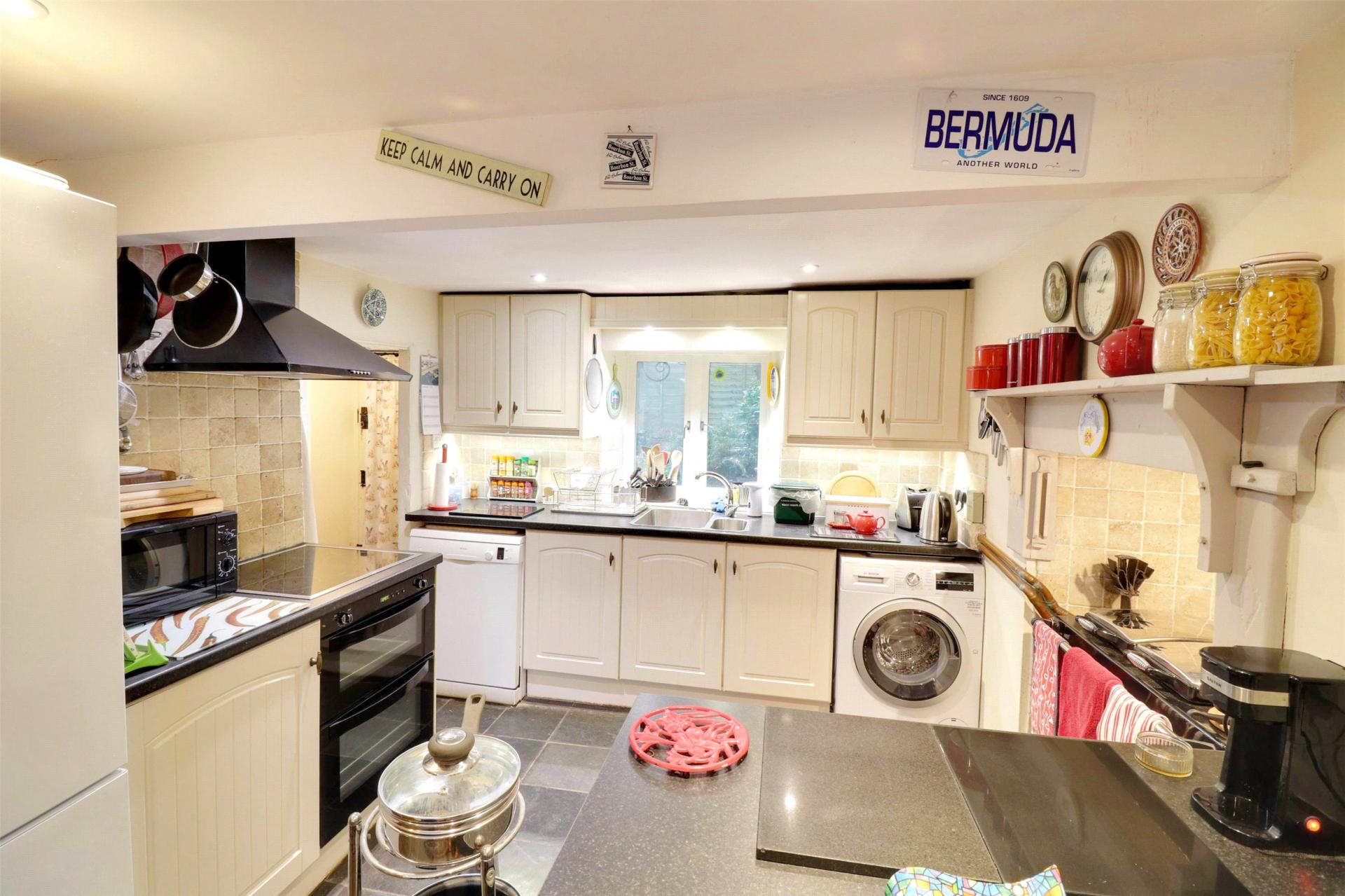 property-img