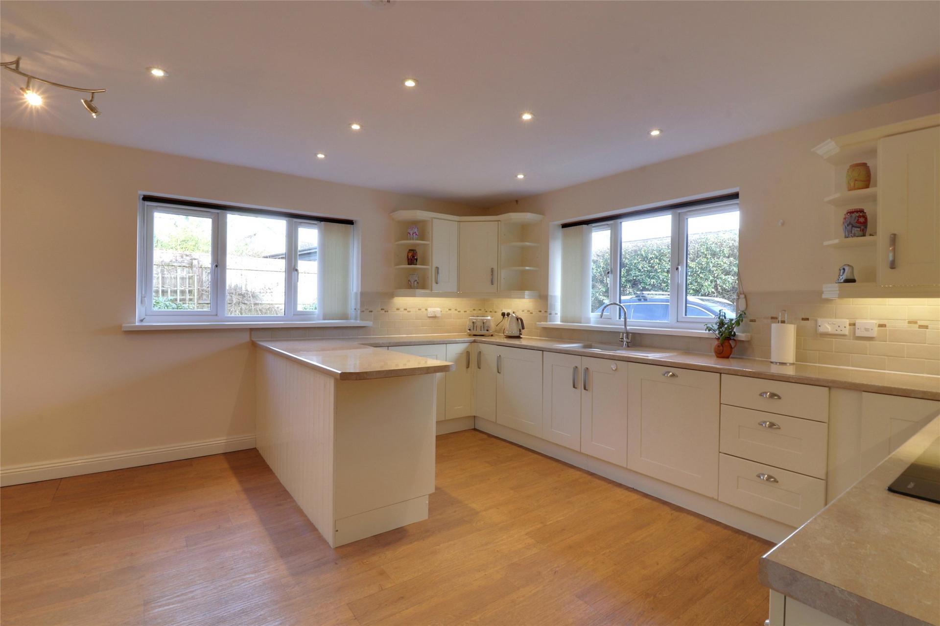 property-img