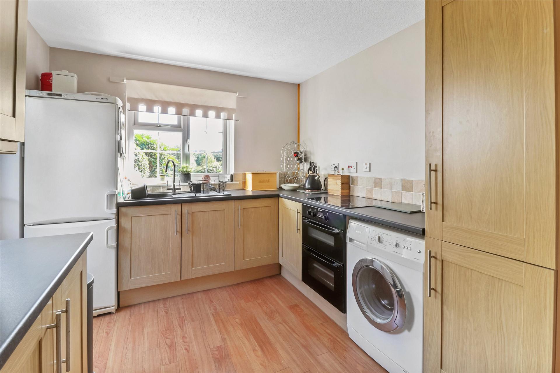 property-img