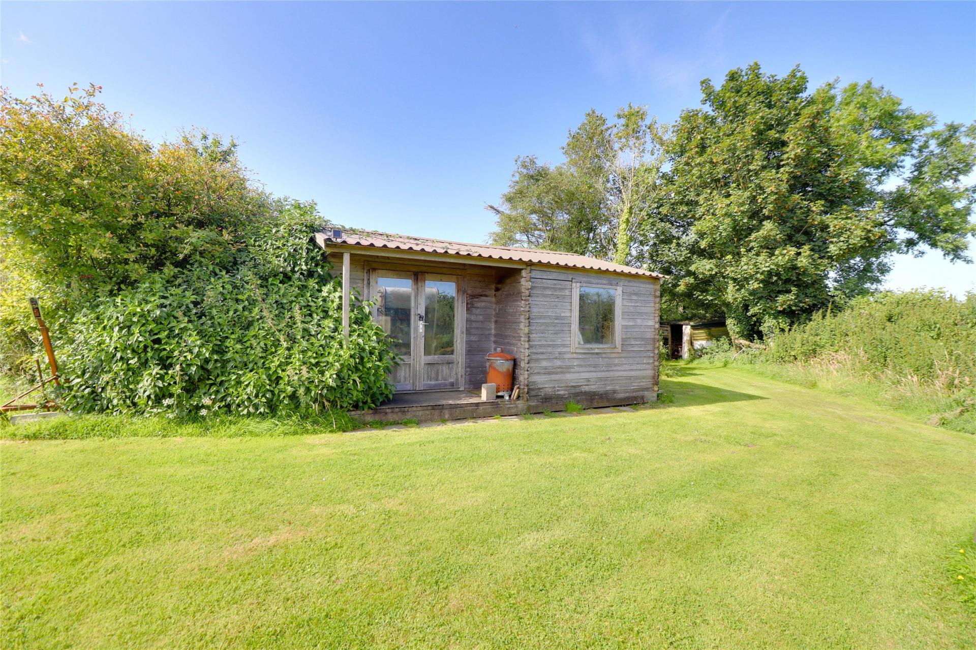 property-img