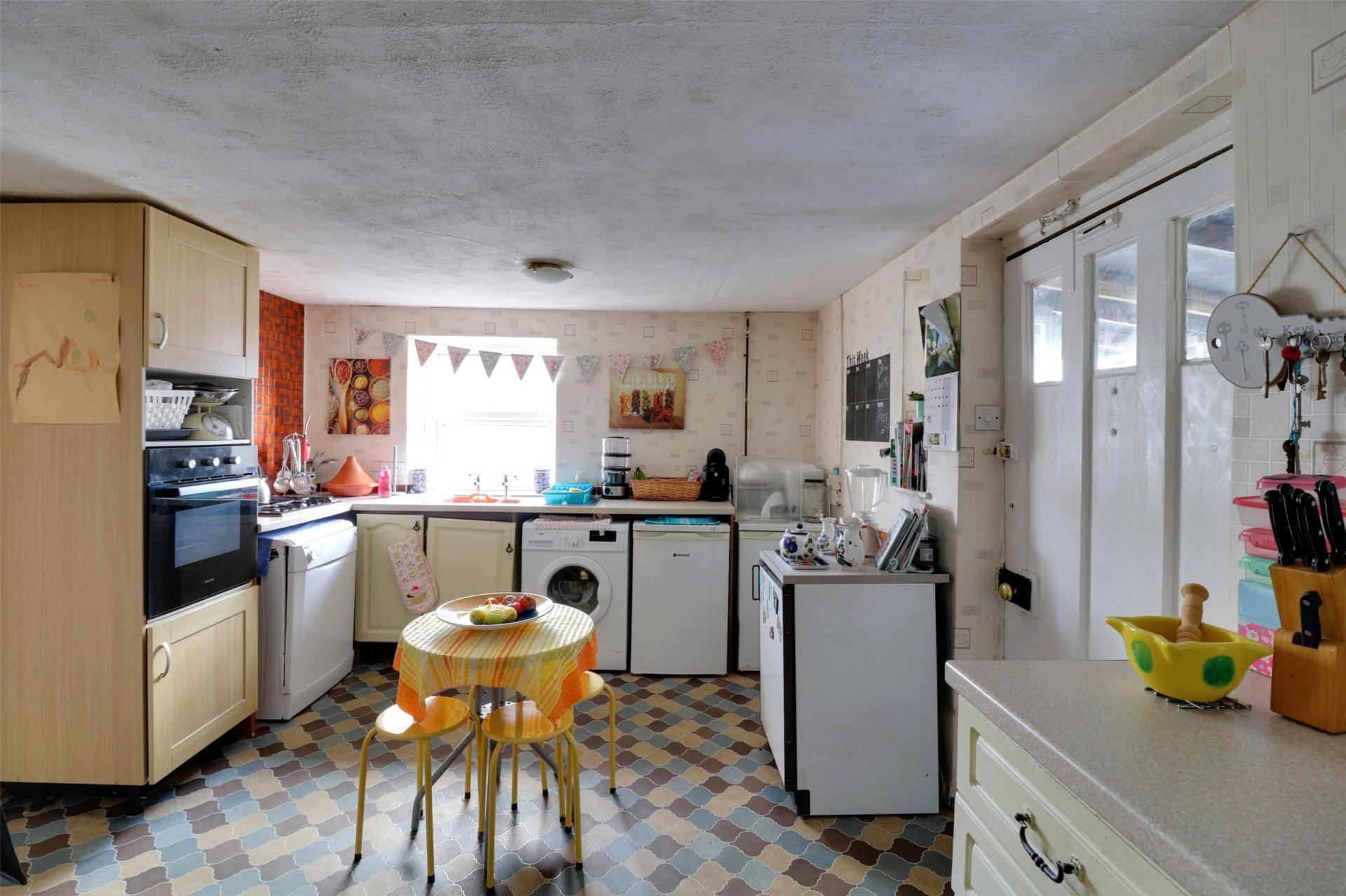 property-img