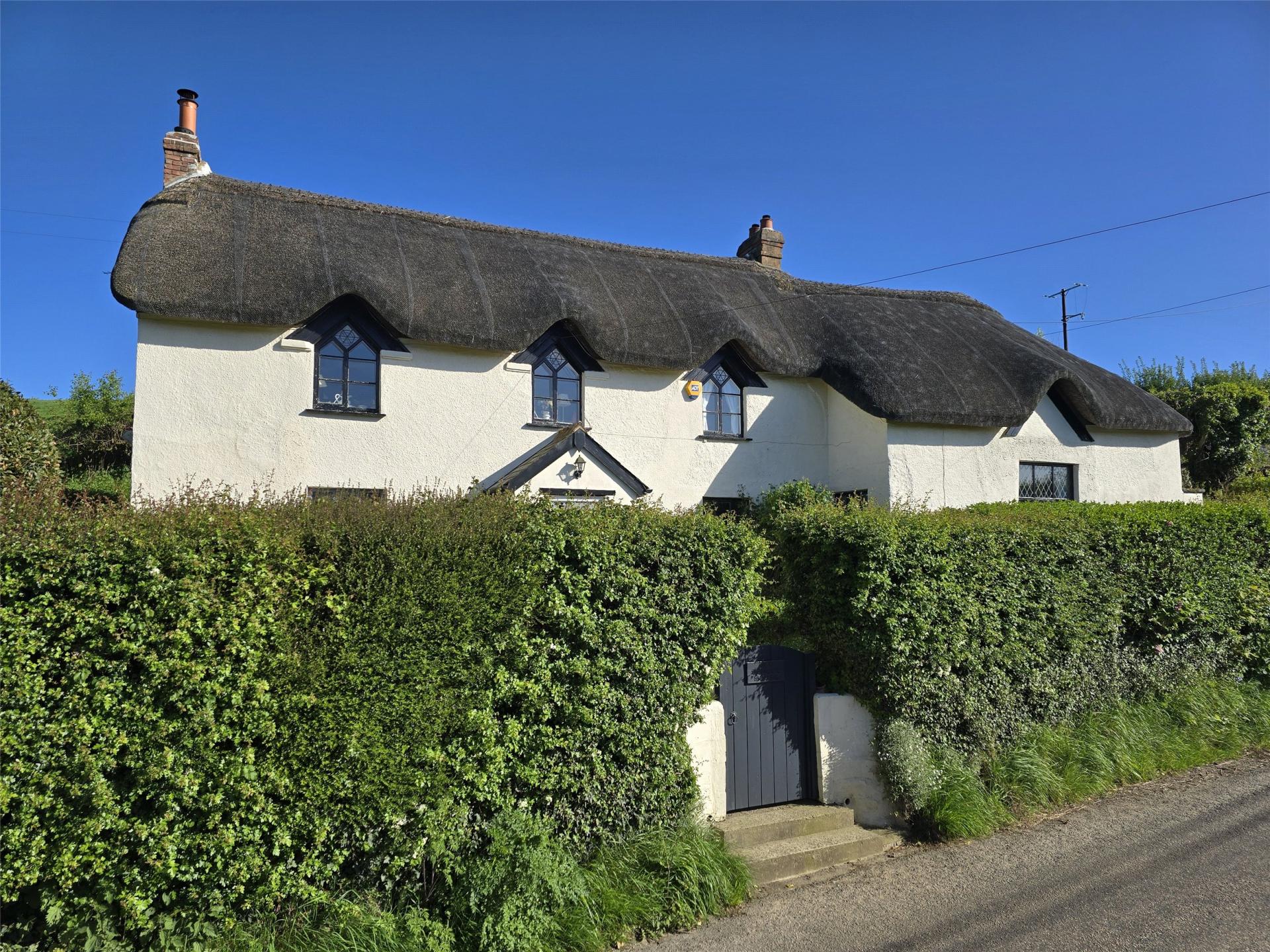 property-img