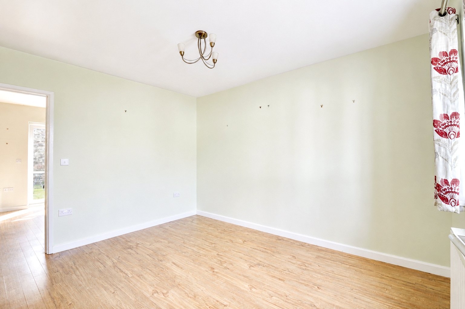 property-img