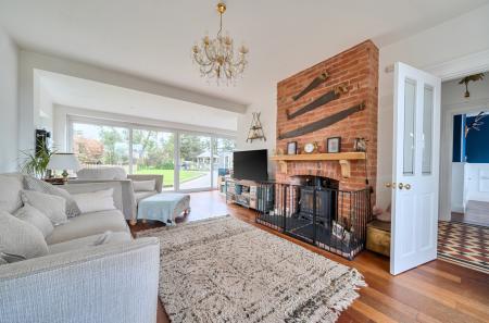 1434277-9-69c2c30...