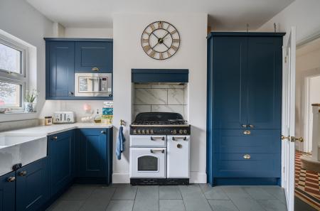 1434277-7-69c2c2e...