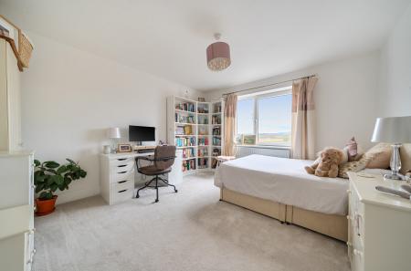 1434277-14-69c2c3...