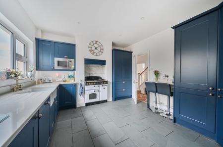 1434277-6-69c2c2d...