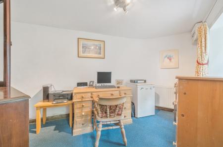 1299226-18-68413d...