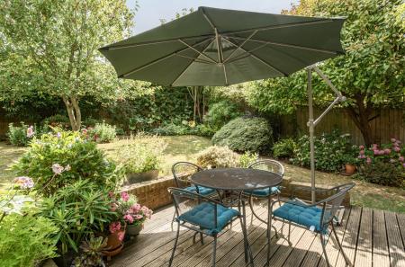 1328356-5-688be61...