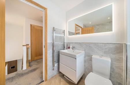 1330375-13-688d79...