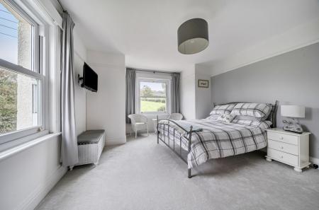 1364639-22-68ed2d...