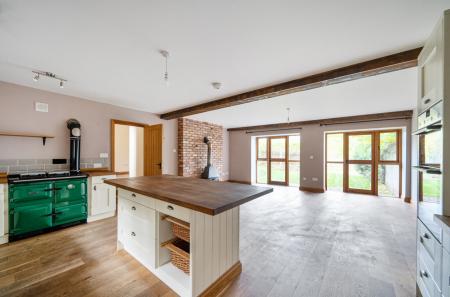 1370632-2-68ff9c9...