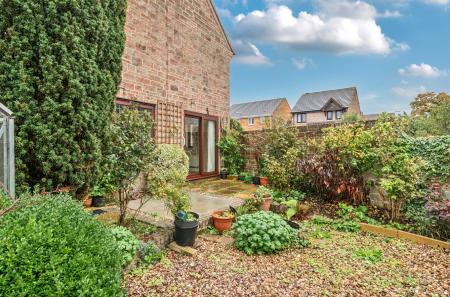 1358634-7-68fa33e...