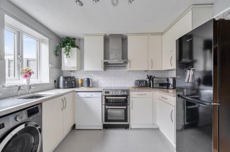 1374502-13-690a0e...