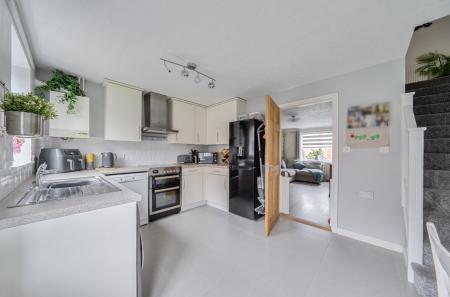 1374502-11-690a0e...