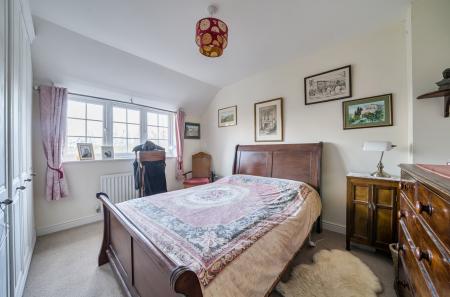 1383461-22-692882...