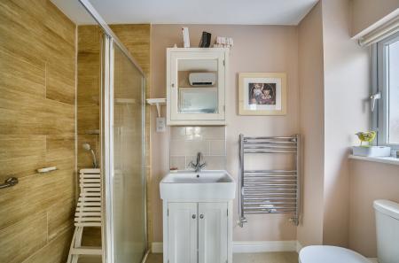 1383461-18-692882...