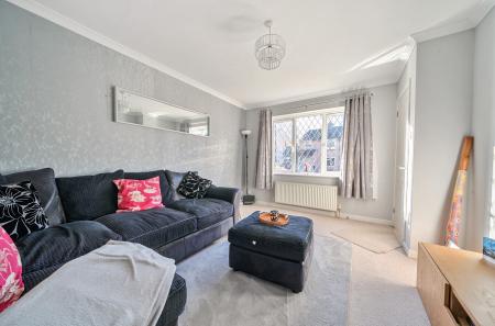 1387709-16-693c21...