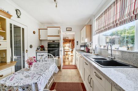 1387552-12-693046...