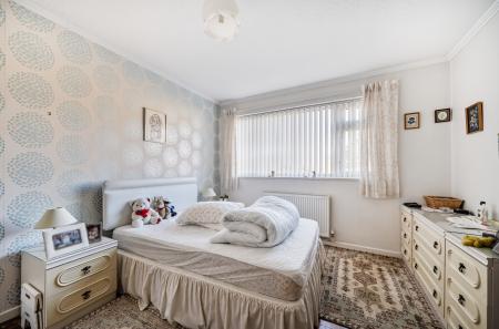 1387552-19-693047...