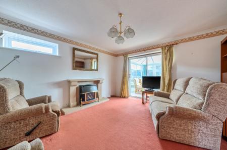 1406119-11-697a12...