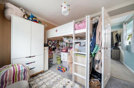 1410234-18-698625...