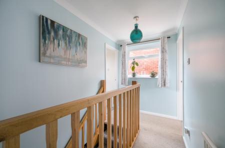 1410234-21-698625...