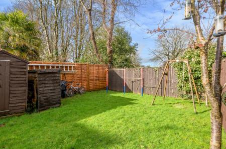 1410234-25-698624...