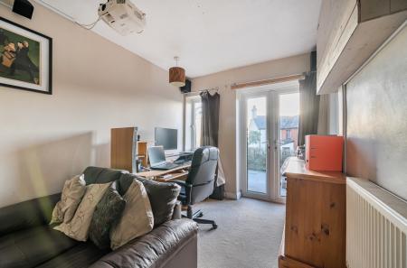 1419704-6-699de8c...