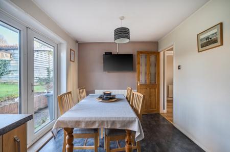 1419704-4-699de89...