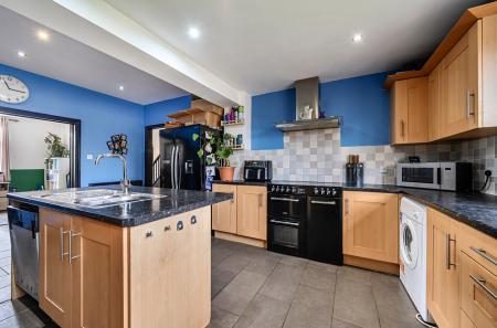 1419018-6-69a968c...