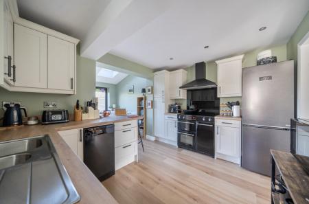 1429031-11-69b45d...