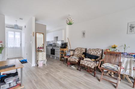 1432812-10-69c2c1...