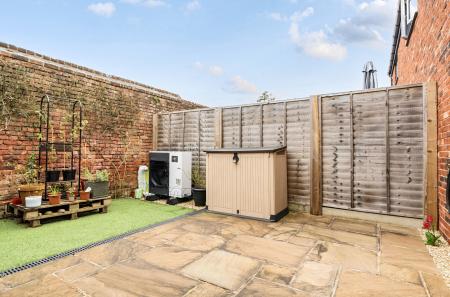 1432812-5-69c2c16...