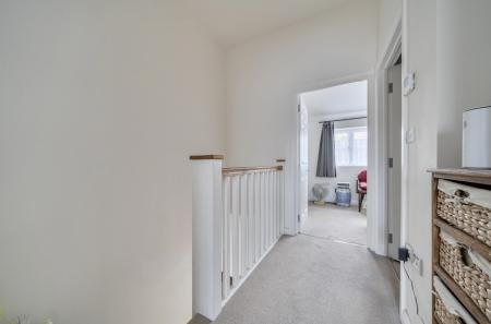 1432812-17-69c2c2...