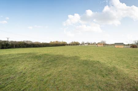 1431850-26-69c185...