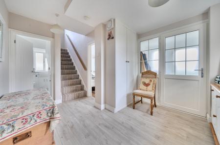 1431850-13-69c183...