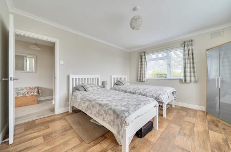 1431850-12-69c183...